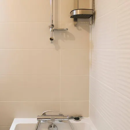 Appartement Beautiful 1-bedroom With Terrace *